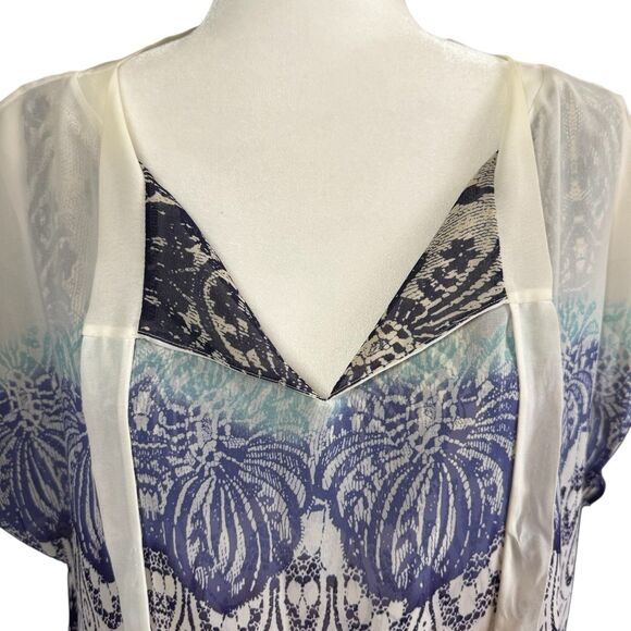 CAbi Blouse Medium Geo Moroccan Blue Print Tie Neck Flowy Layered Shell Top - Picture 3 of 14